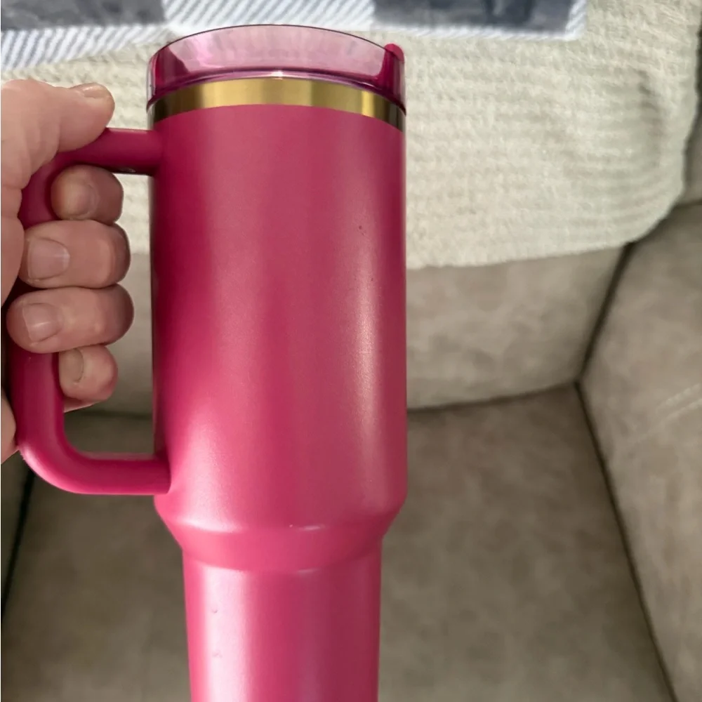 Stanley Hot Pink Travel Mug with Gold Logo Starbucks - Picture 3 of 6